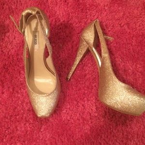 Gold Sparkled Jacoba Guess Heels