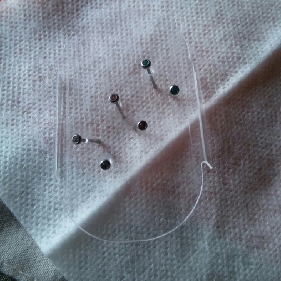 6 .22 Gauge NoseBone Studs