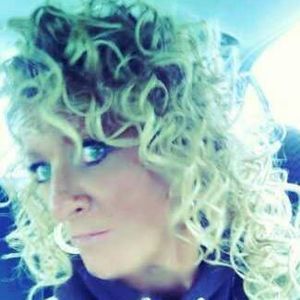 Meet your Posher, Deanna