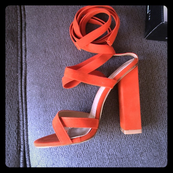 public desire Shoes - brand new tie up orange heels