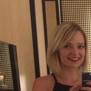 Meet your Posher, Caitlin