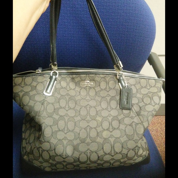 Coach Tote purse