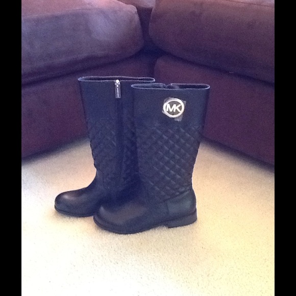 ❗️LAST OFFER $35 OBO❗️Michael Kors black tall boots