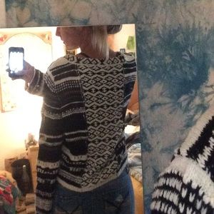 DONATING: Patterned Cardigan.