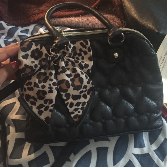 Betsy Johnson cross body purse