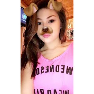 Meet your Posher, Caitlyn