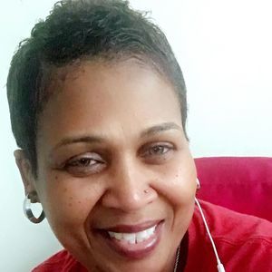 Meet your Posher, Yolanda