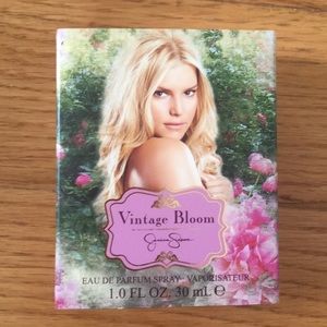 NEW Jessica Simpson Vintage Bloom perfume