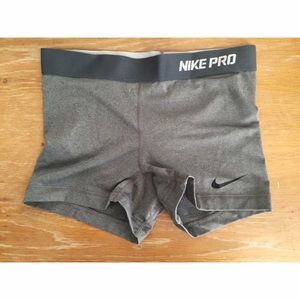 Nike pro 3" compression shorts - grey - small
