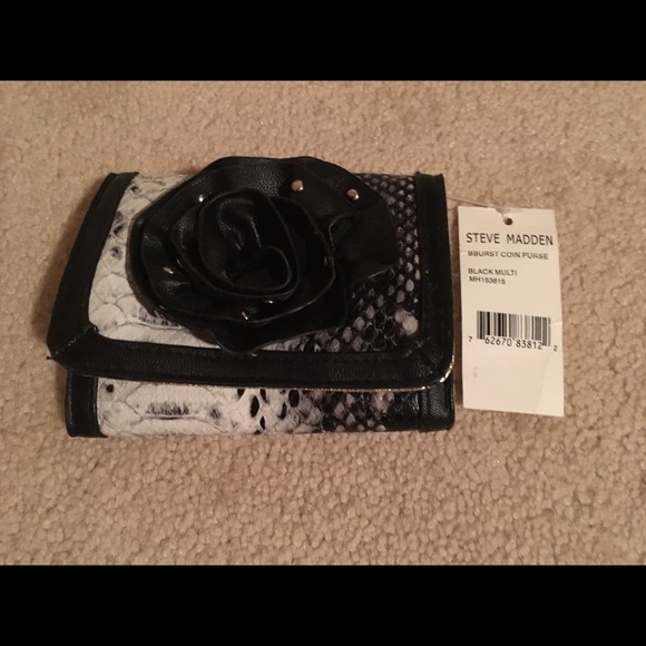 NEW Steve Madden flowered black snake coin purse
