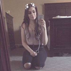 Meet your Posher, Angelina