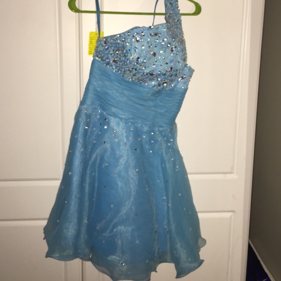 Blue One-shoulder homecoming dress