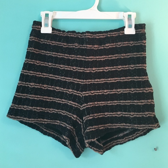Striped knit shorts