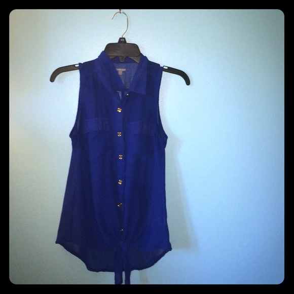 SOLD!!!! Charlotte Russe Royal Blue Button-up Tank - Picture 1 of 3