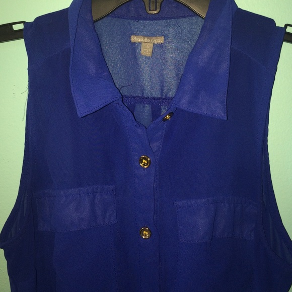 SOLD!!!! Charlotte Russe Royal Blue Button-up Tank - Picture 2 of 3