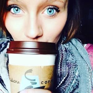 Meet your Posher, Kacie