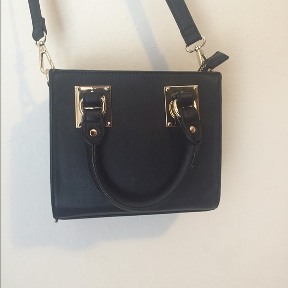 Small, Cute Handbag - Picture 2 of 3