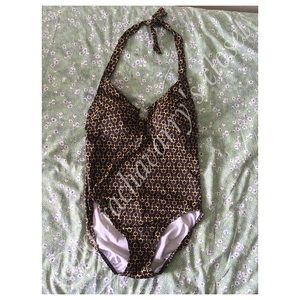 ❗️CLEARANCE❗️ 🏵NWT Swimsuit🏵