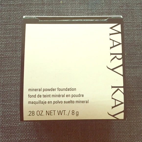 Mary Kay mineral powder foundation