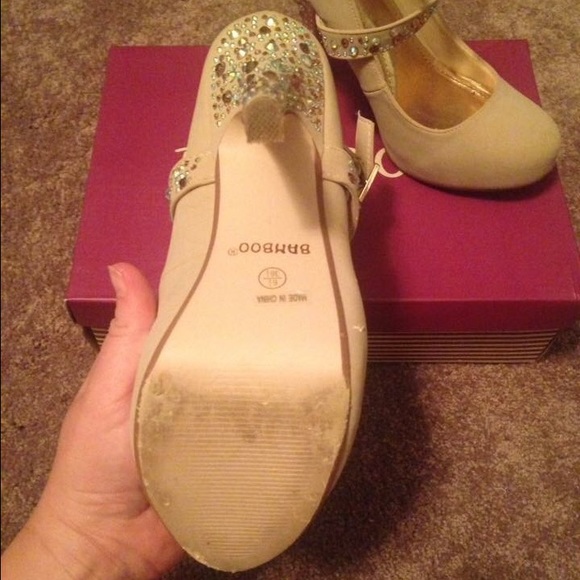 Bamboo Nude Rhinestone Heels - Picture 4 of 4