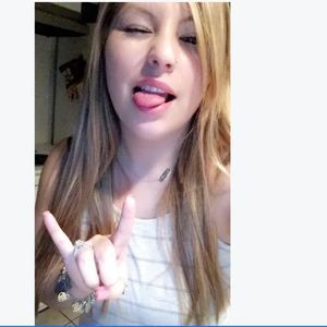 Meet your Posher, Alexis