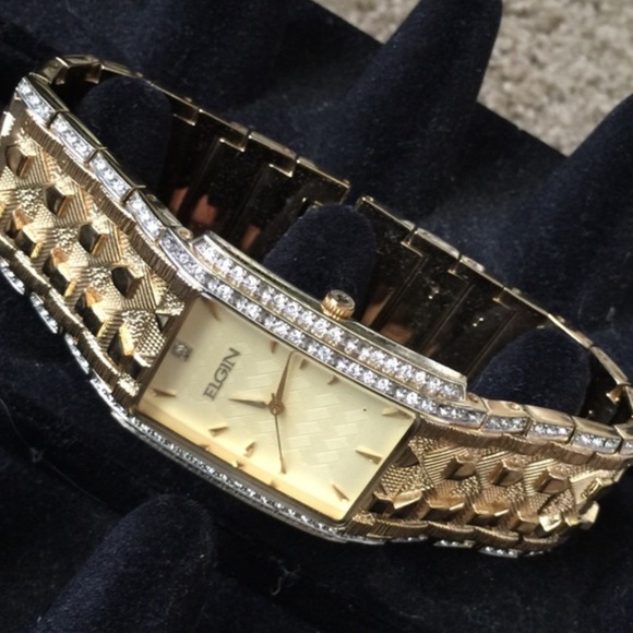 Gold flashy unisex watch MAKE OFFER
