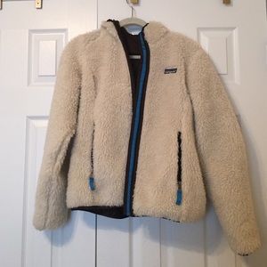 Fuzzy retro style Patagonia jacket size M