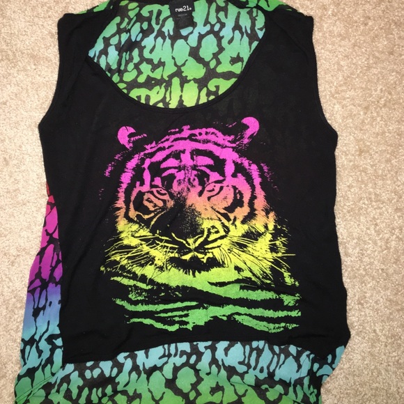 Rue 21 shirt