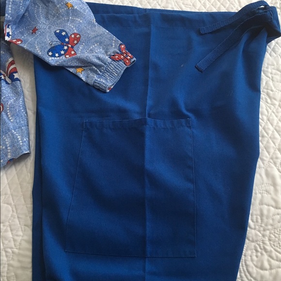 Scrub top and bottom - Picture 2 of 4