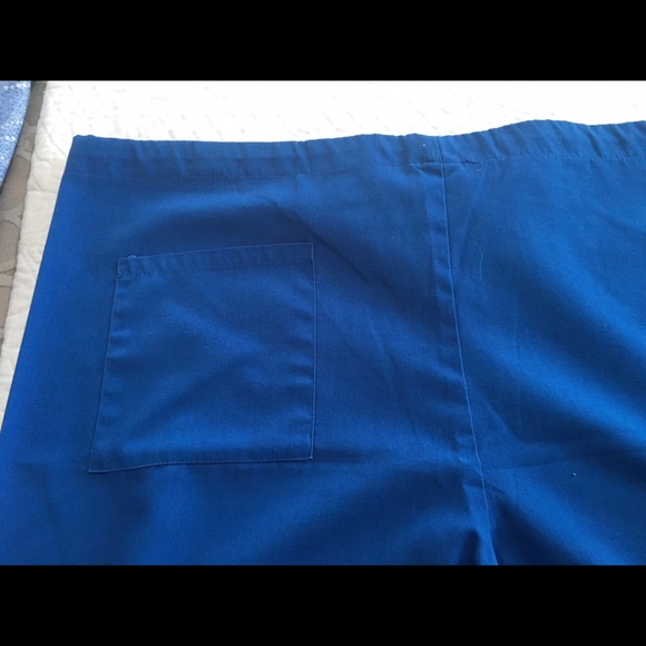 Scrub top and bottom - Picture 4 of 4