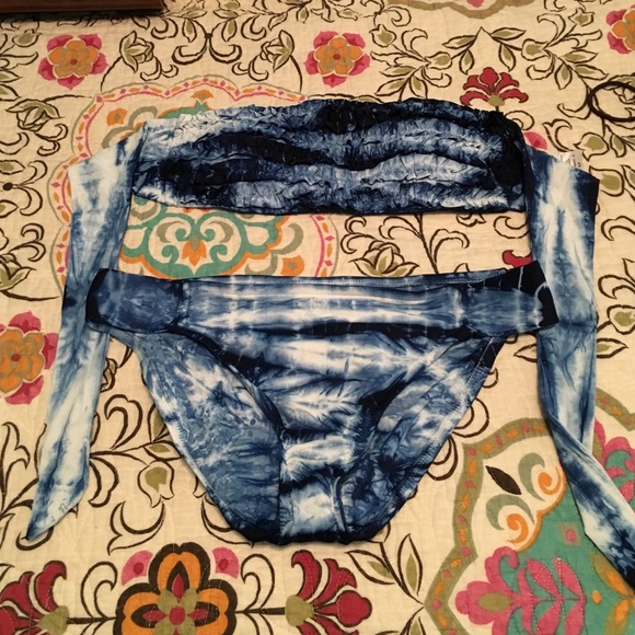 NWOT Lucky Brand Bandeau Bikini