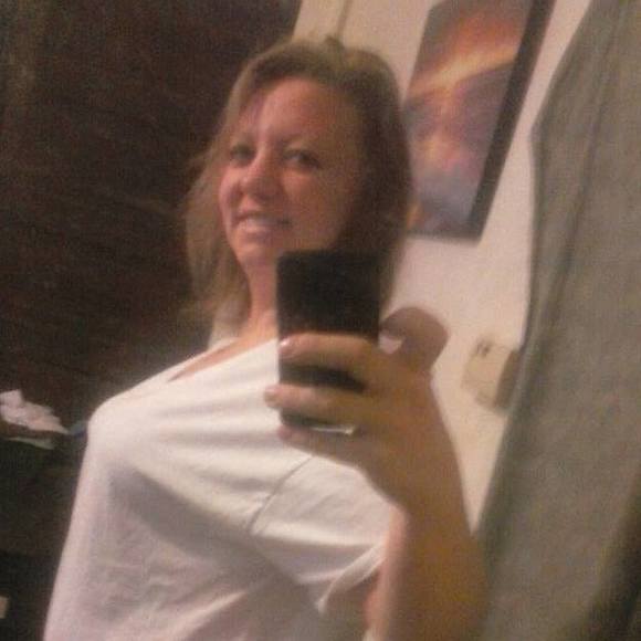 Meet your Posher, Paige - Picture 1 of 1