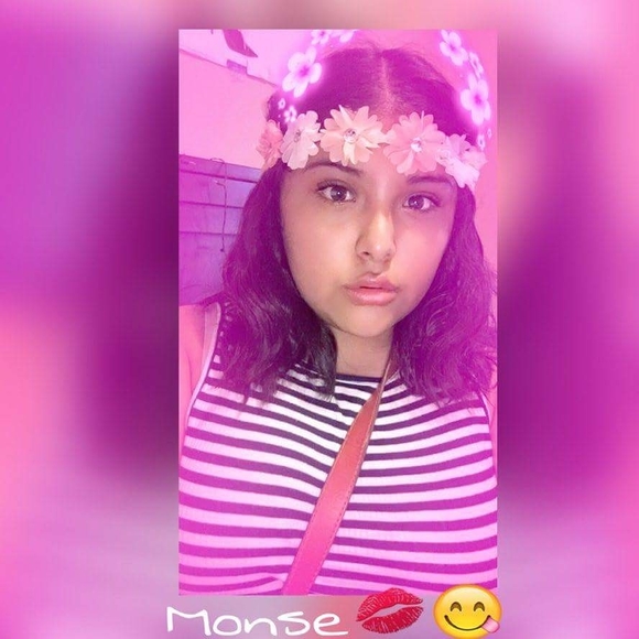 Meet your Posher, Monserrat - Picture 1 of 1