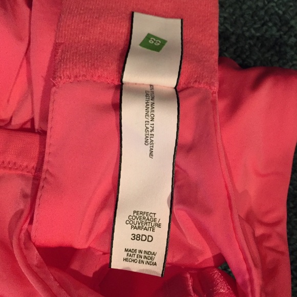 VICTORIA'S SECRET Bra size 38DD