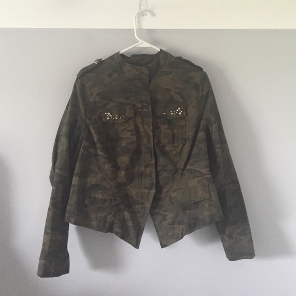 Camo & Skull Zip-Up Jacket