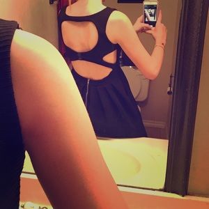 brandy Melville looking little black dress!