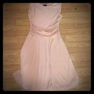 En Focus Petite blush formal dress