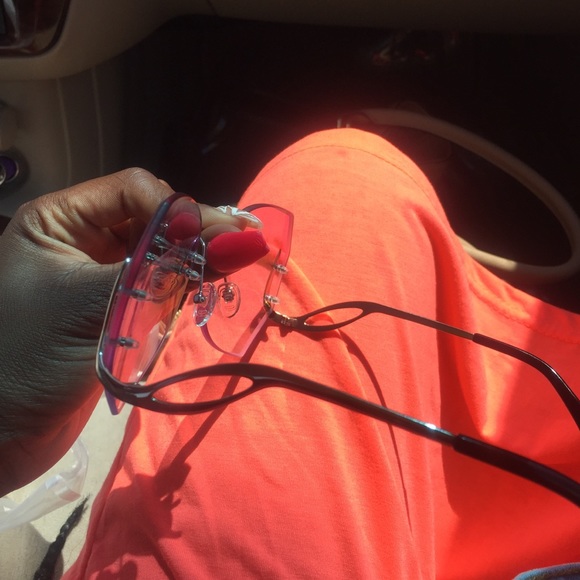 Beautiful Rimless shades - Picture 4 of 4