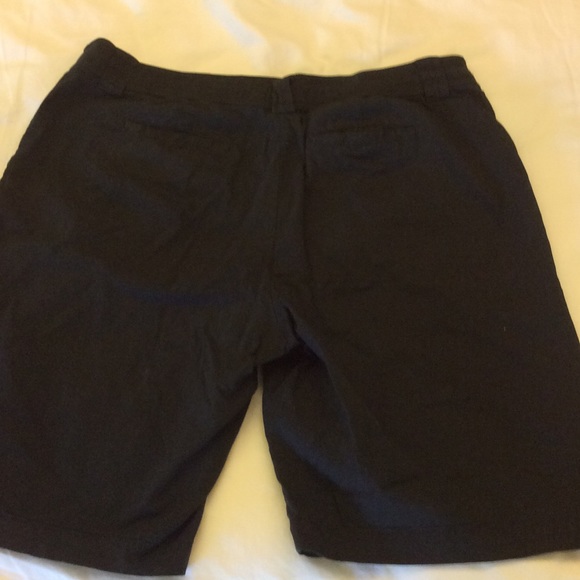 Black shorts - Picture 2 of 2