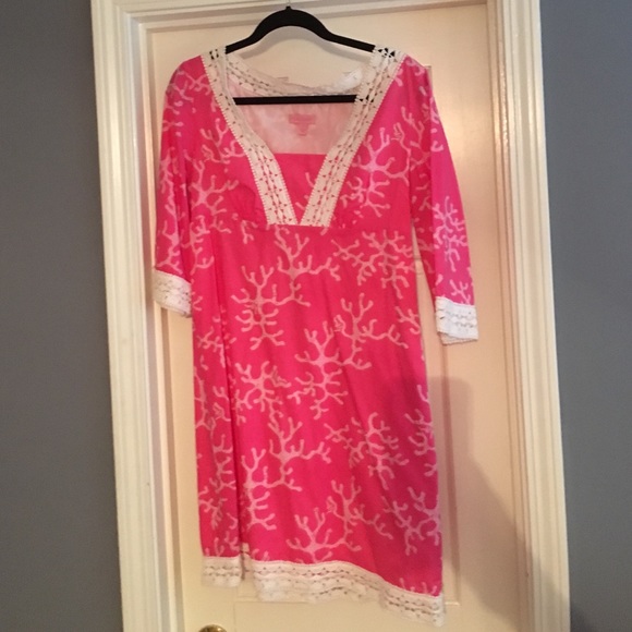 Lilly Pulitzer, size 4 three-quarter sleeve dress