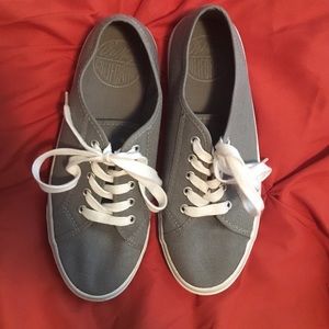 Old navy shoes