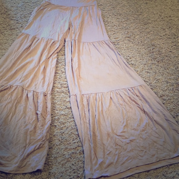 SOLD. Ruffle style Palazzo Pant, New never worn