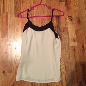 Black/off white tank