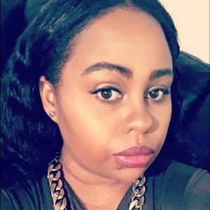 Meet your Posher, Rachelle