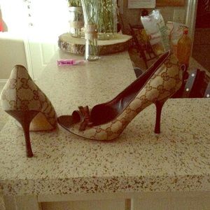 Gucci shoes good condition