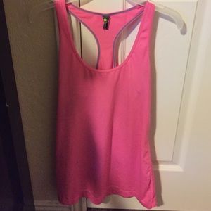 Athletic/Sport shirt