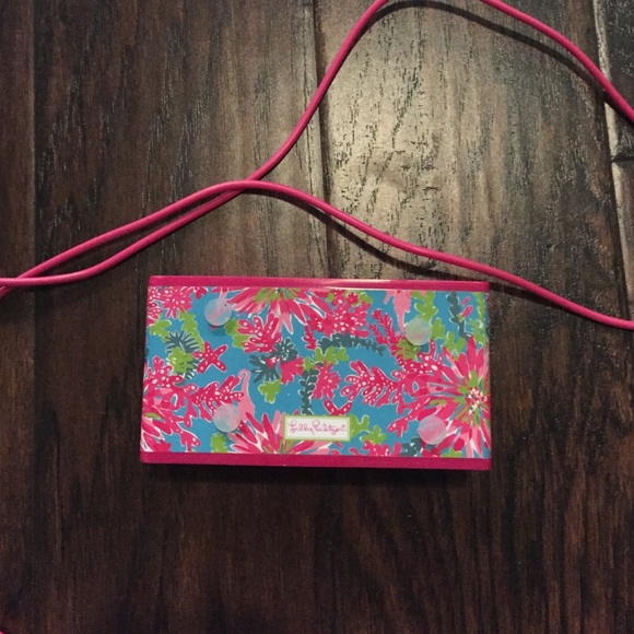 Lilly Pulitzer Speaker - Picture 1 of 4