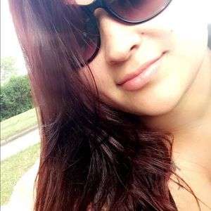 Meet your Posher, Emely