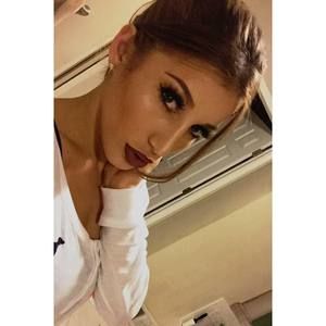 Meet your Posher, Victoria