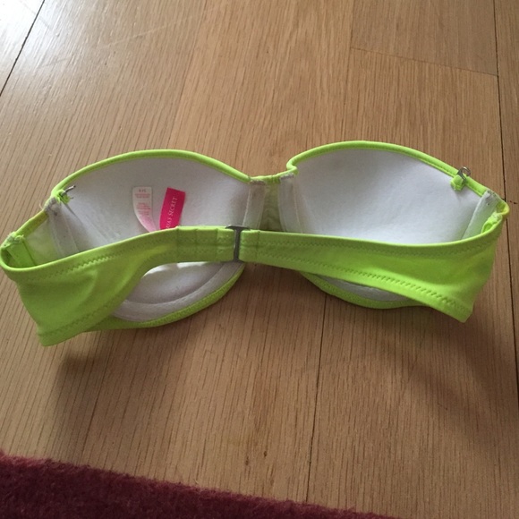 Victoria Secret Bikini top - Picture 2 of 4